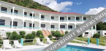 Royal Cove Hotel Jennings Екстериор снимка